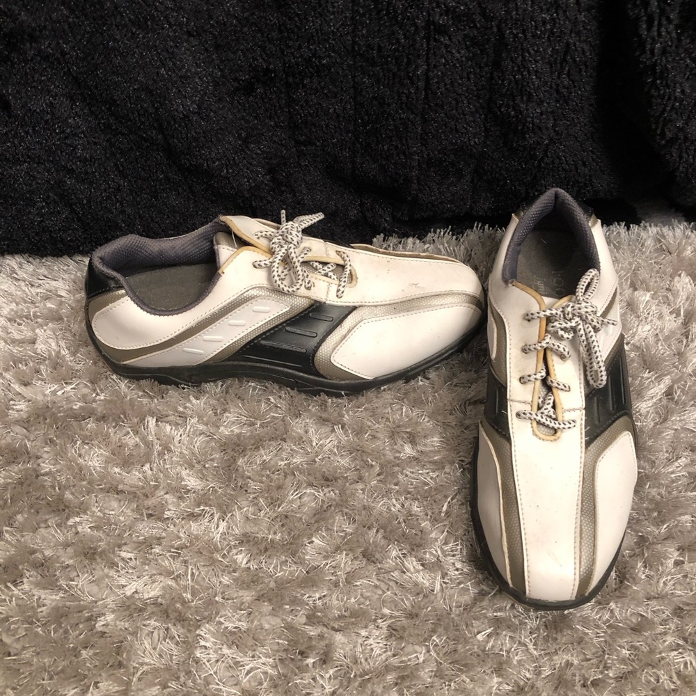 Footjoy golf shoes